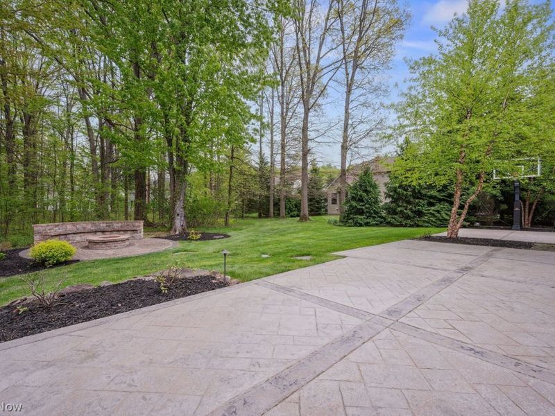 7107 Navajo Trail, Solon, OH 44139 Photo 4