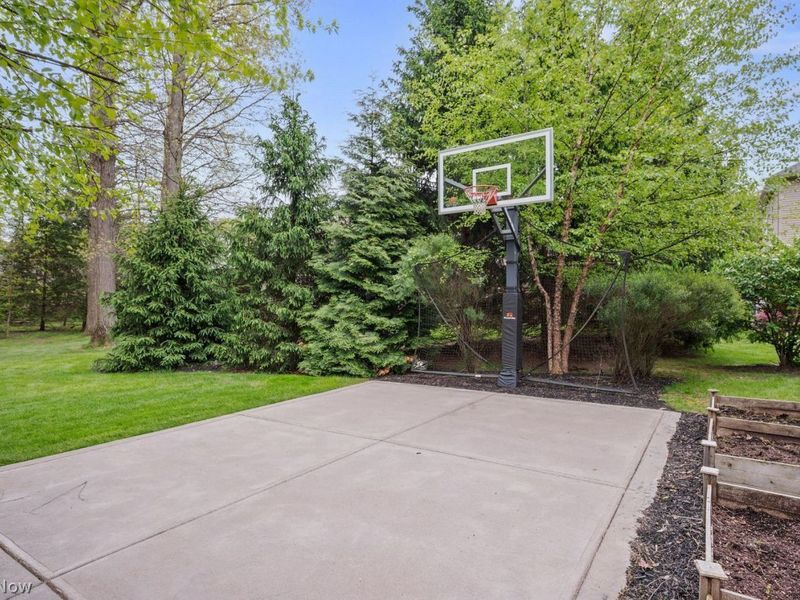 7107 Navajo Trail, Solon, OH 44139 Photo 6