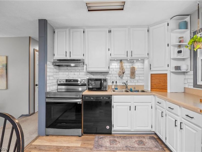 1121 Oakwood Drive , Vermilion, OH 44089 Photo 12