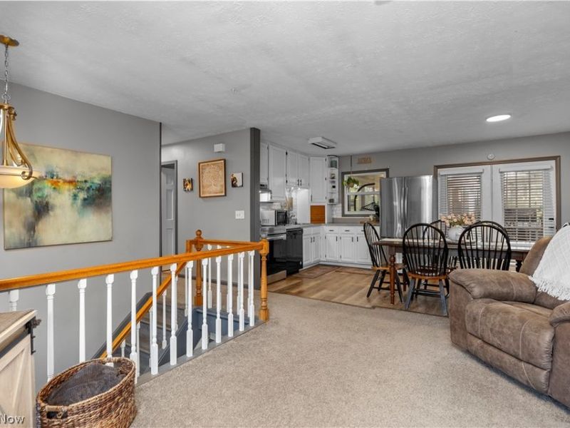 1121 Oakwood Drive , Vermilion, OH 44089 Photo 4