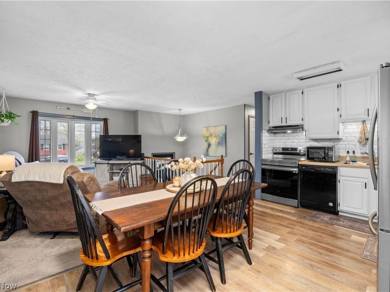 1121 Oakwood Drive , Vermilion, OH 44089 Photo 8