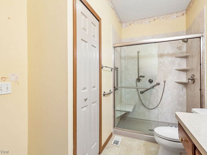 2171 Southampton Lane , Avon, OH 44011 Photo 32