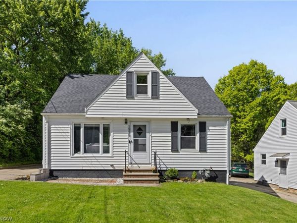 1926 E 290th Street , Wickliffe, OH 44092