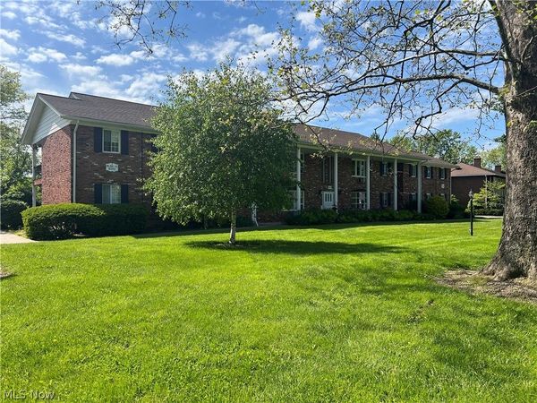 8200 Deepwood Boulevard , Unit 12-6, Mentor, OH 44060