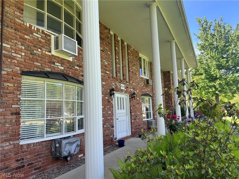 8200 Deepwood Boulevard, Unit 12-6, Mentor, OH 44060 Photo 2