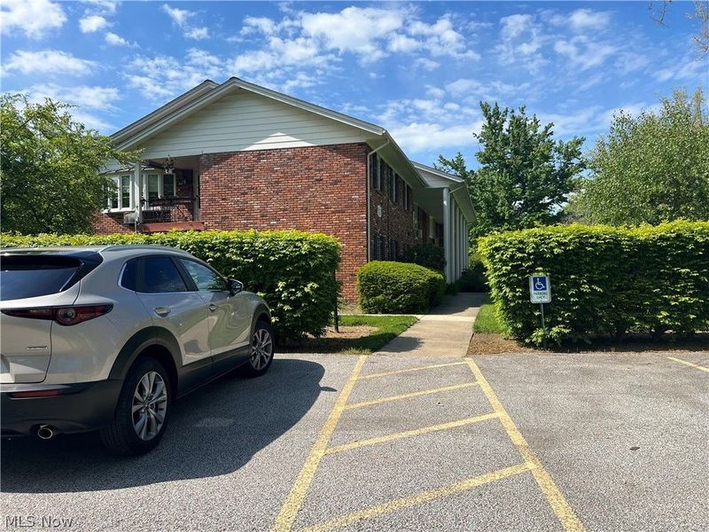 8200 Deepwood Boulevard, Unit 12-6, Mentor, OH 44060 Photo 3
