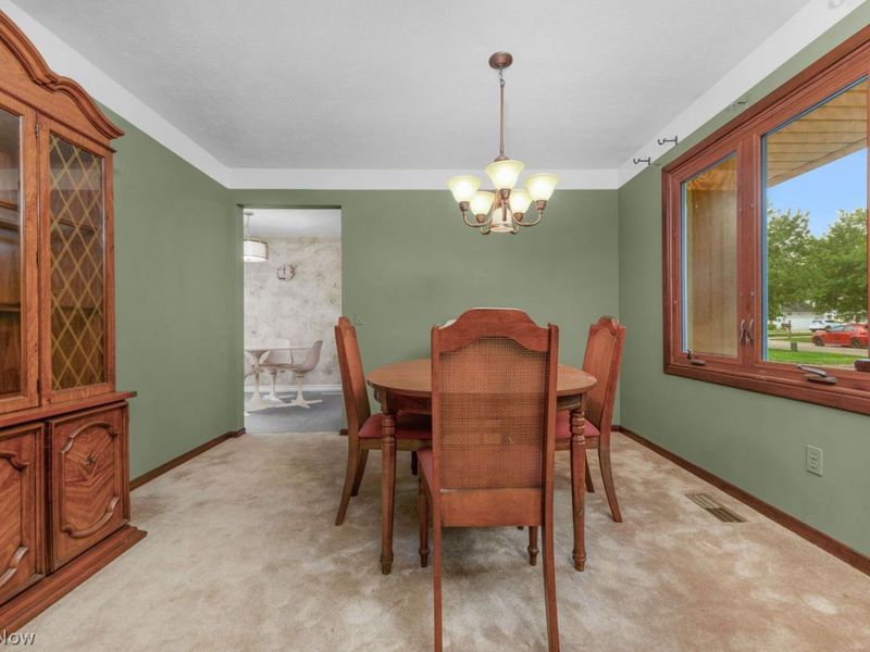 16825 Walnut Creek Drive, Strongsville, OH 44149 Photo 10