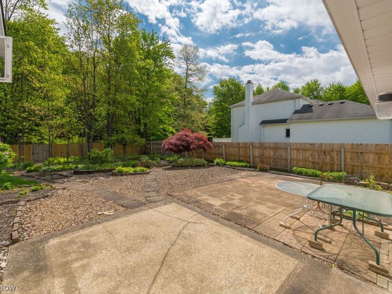 16825 Walnut Creek Drive, Strongsville, OH 44149 Photo 29