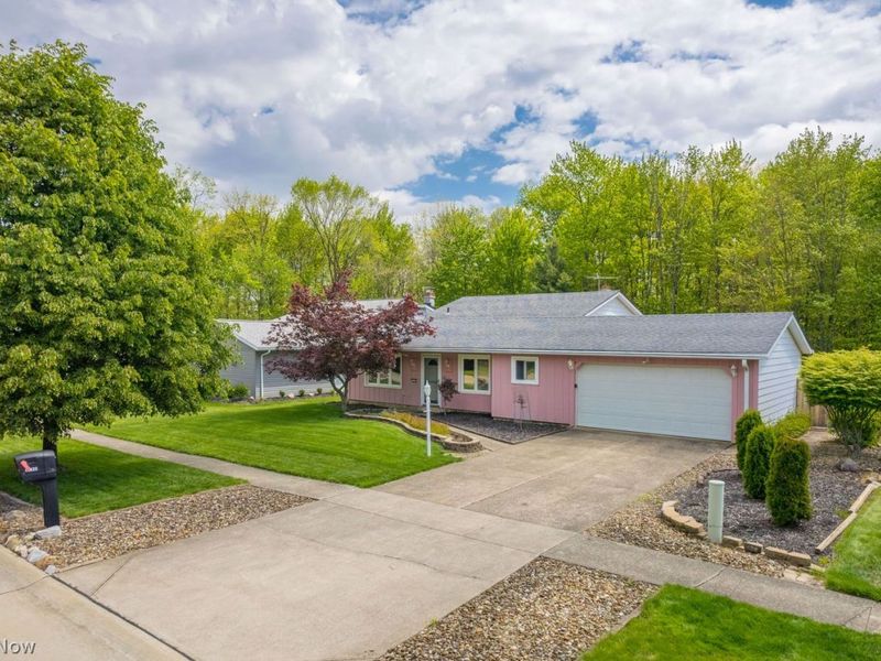 16825 Walnut Creek Drive, Strongsville, OH 44149 Photo 3