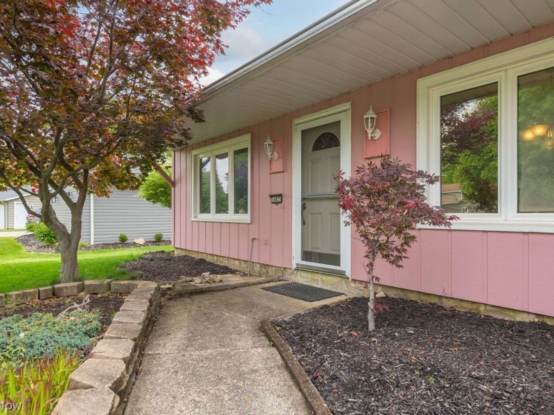 16825 Walnut Creek Drive, Strongsville, OH 44149 Photo 4