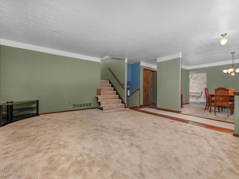 16825 Walnut Creek Drive, Strongsville, OH 44149 Photo 6