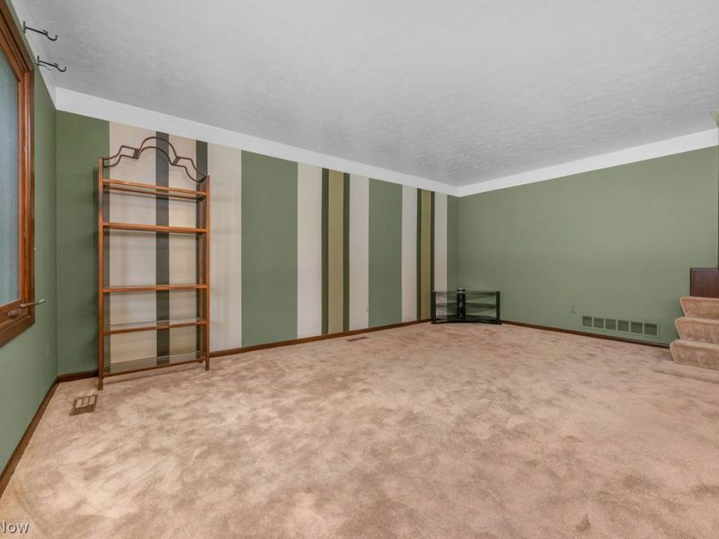 16825 Walnut Creek Drive, Strongsville, OH 44149 Photo 7