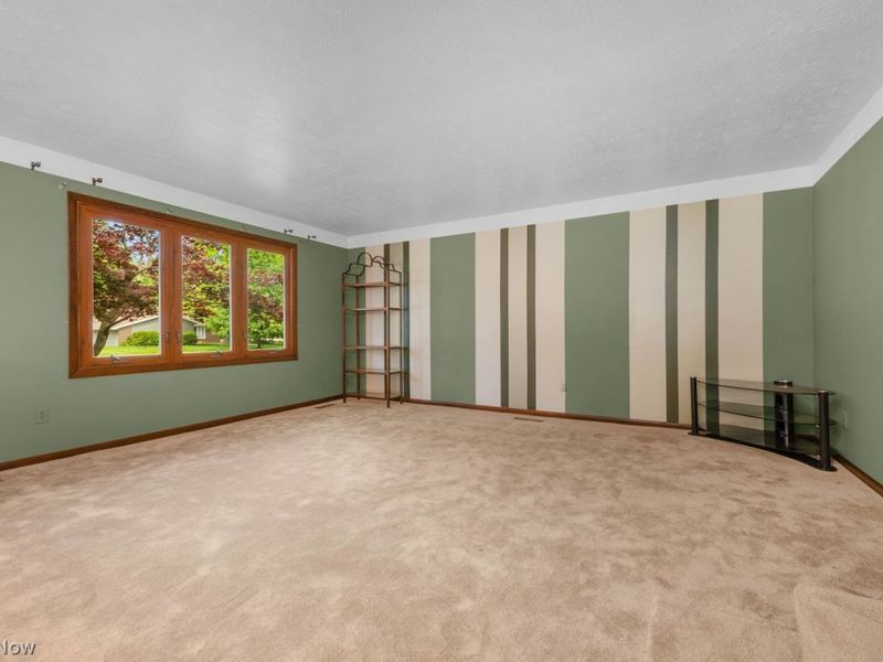 16825 Walnut Creek Drive, Strongsville, OH 44149 Photo 8