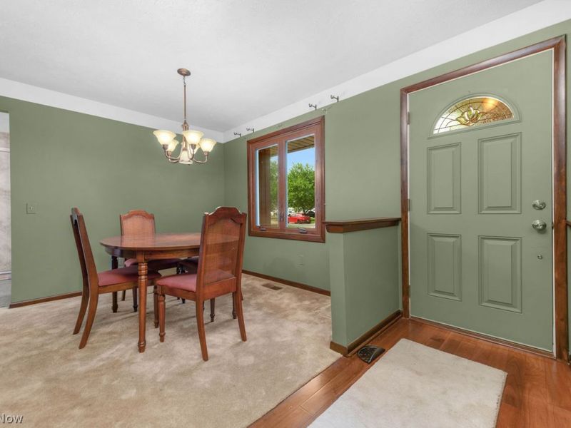16825 Walnut Creek Drive, Strongsville, OH 44149 Photo 9