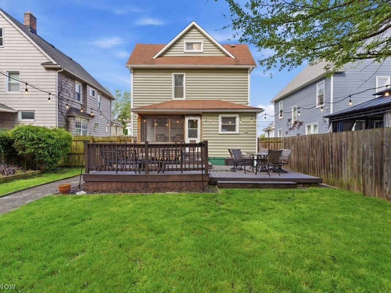 1333 Beach Avenue, Lakewood, OH 44107 Photo 32
