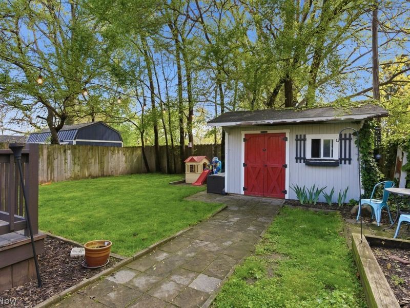 1333 Beach Avenue, Lakewood, OH 44107 Photo 34