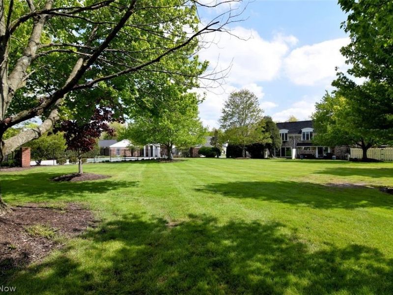 34100 Chagrin Boulevard Boulevard, Unit 1101, Moreland Hills, OH 44022 Photo 24