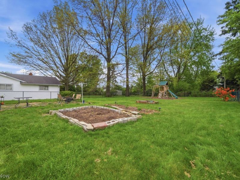 6620 Vallevista Drive , Mayfield Heights, OH 44124 Photo 24