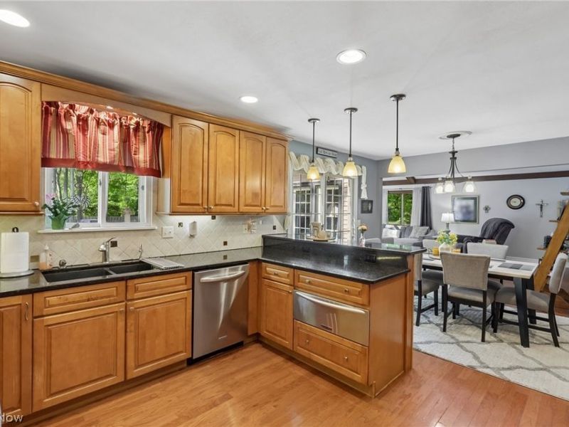 25895 Woodpath Trail, Westlake, OH 44145 Photo 15