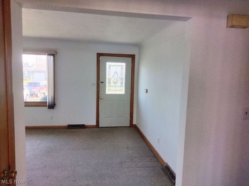 4266 Sprucewood Drive, Austintown, OH 44511 Photo 2