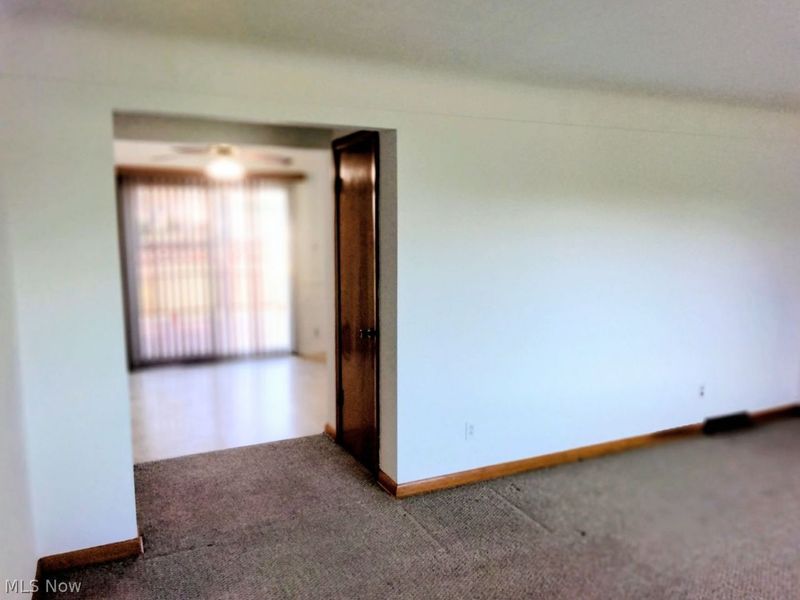 4266 Sprucewood Drive, Austintown, OH 44511 Photo 3
