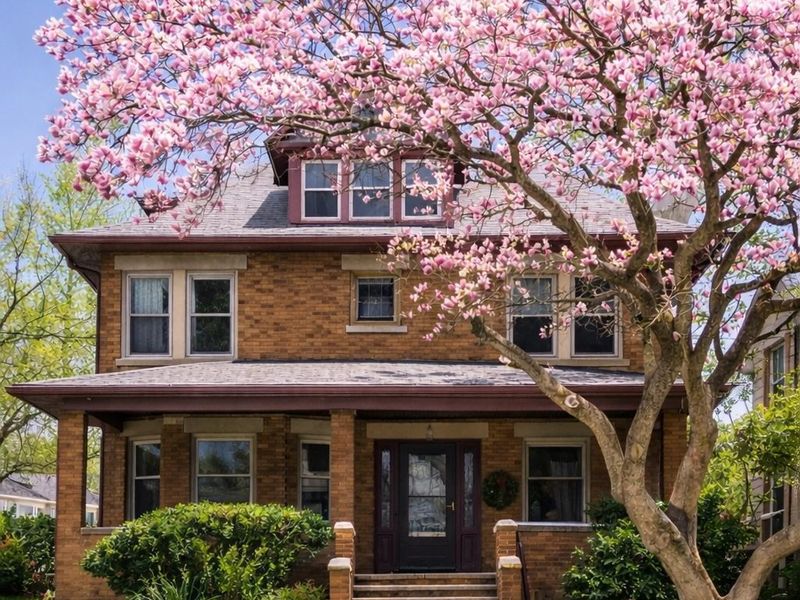 9801 Lake Avenue, Cleveland, OH 44102 Photo 2