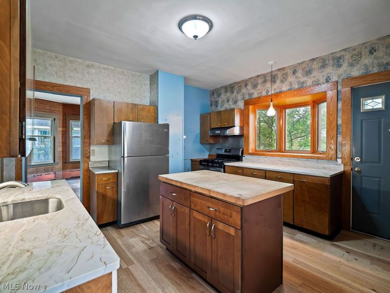 9801 Lake Avenue, Cleveland, OH 44102 Photo 25