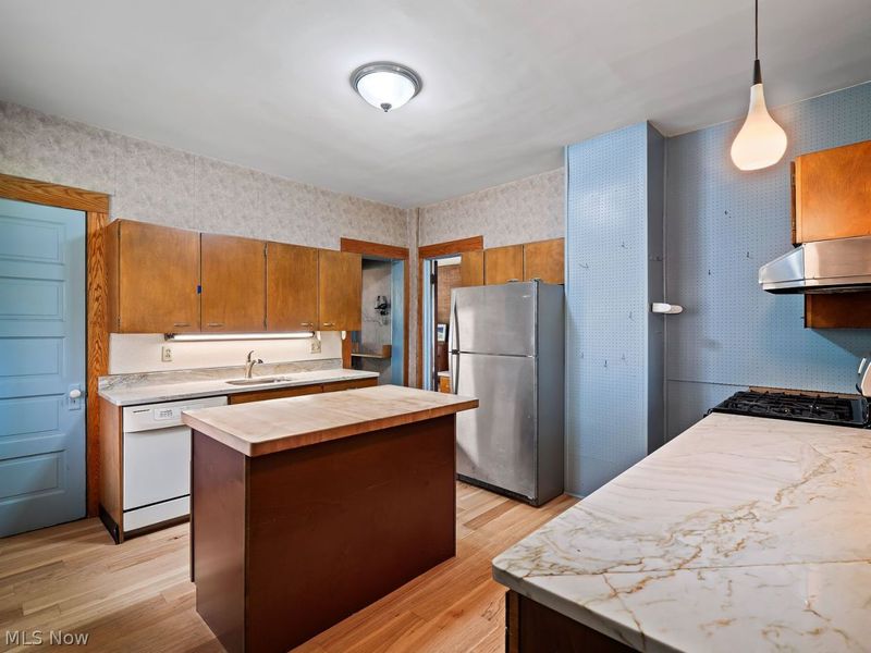9801 Lake Avenue, Cleveland, OH 44102 Photo 26