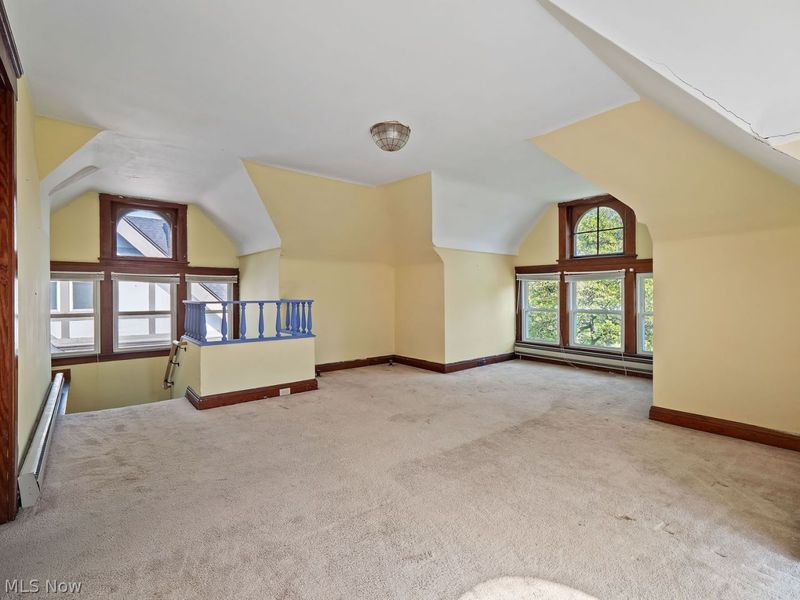 9801 Lake Avenue, Cleveland, OH 44102 Photo 38