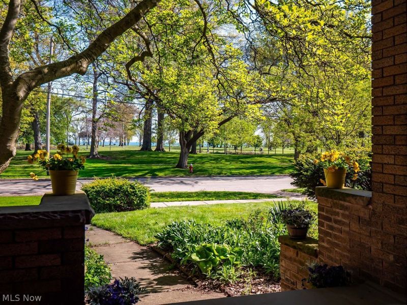 9801 Lake Avenue, Cleveland, OH 44102 Photo 8