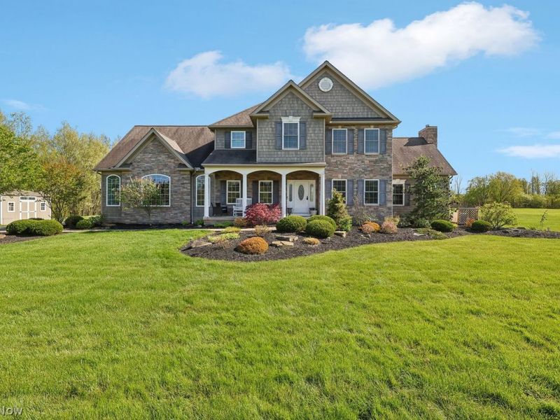 11141 Nicoles Way, Chardon, OH 44024 Photo 2
