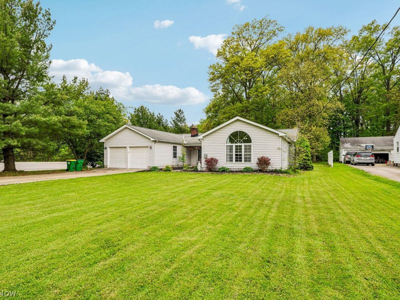 2846 Stark Drive, Willoughby Hills, OH 44094 Photo 2
