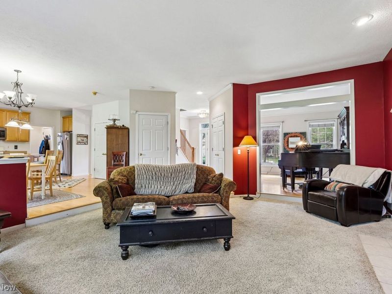 4428 Wyndham Way, Akron, OH 44321 Photo 6