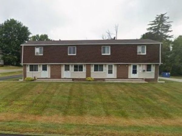 427 W Noble Street , East Canton, OH 44730