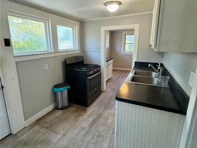 65 E Vine Street, Oberlin, OH 44074 Photo 6