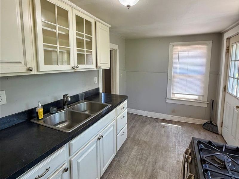 65 E Vine Street, Oberlin, OH 44074 Photo 9