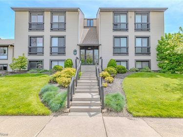 6300 Greenwood, Unit 402, Northfield, OH 44067