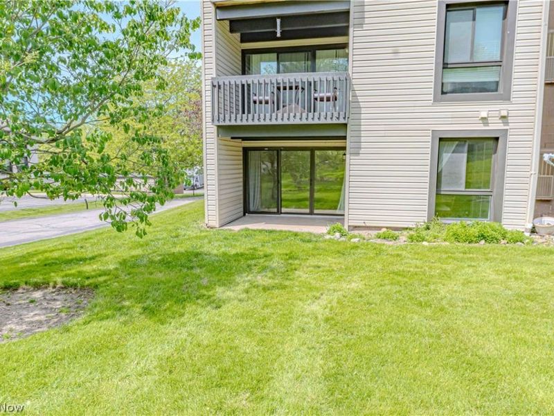 6300 Greenwood, Unit 402, Northfield, OH 44067 Photo 3