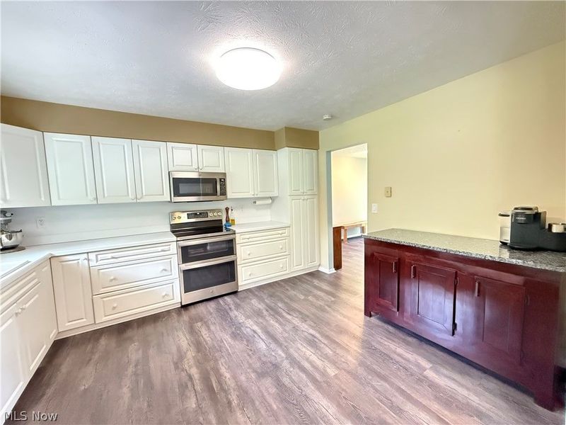 10239 Mulberry Road, Chardon, OH 44024 Photo 14
