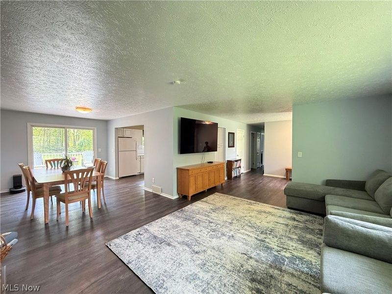 10239 Mulberry Road, Chardon, OH 44024 Photo 17
