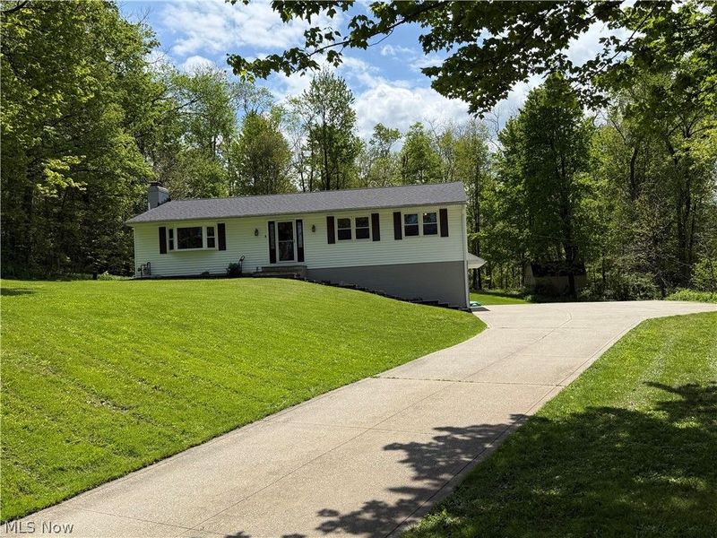 10239 Mulberry Road, Chardon, OH 44024 Photo 2