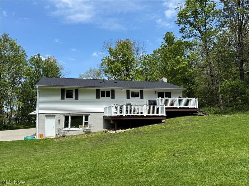 10239 Mulberry Road, Chardon, OH 44024 Photo 3