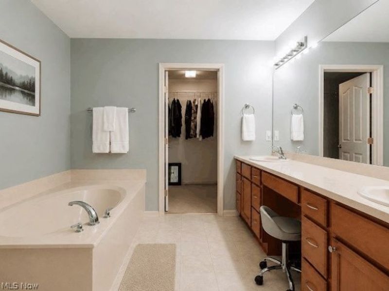 2641 Saddle Creek, Avon, OH 44011 Photo 12
