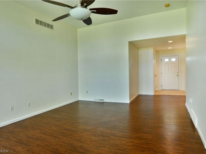 11 Danbury Court NW, Warren, OH 44481 Photo 14