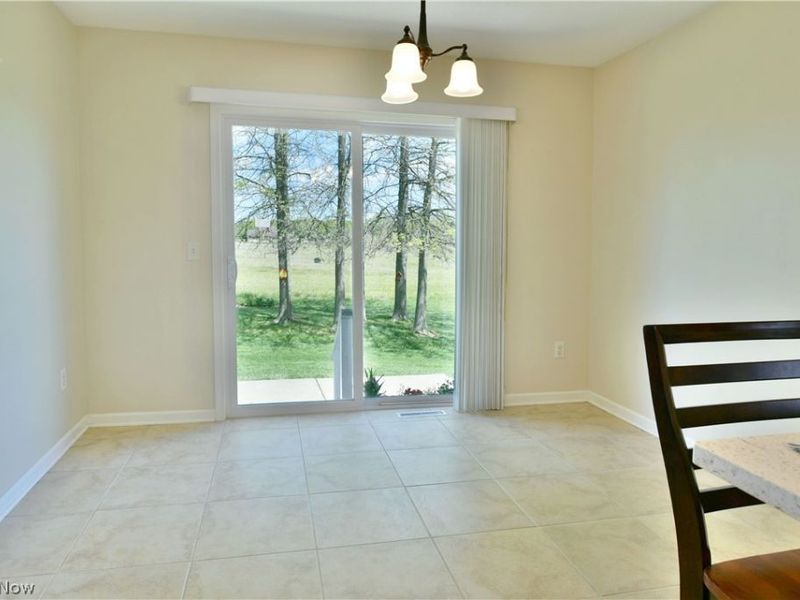 11 Danbury Court NW, Warren, OH 44481 Photo 32