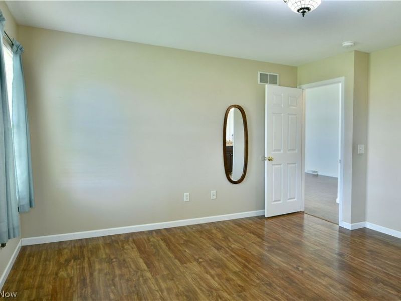 11 Danbury Court NW, Warren, OH 44481 Photo 35