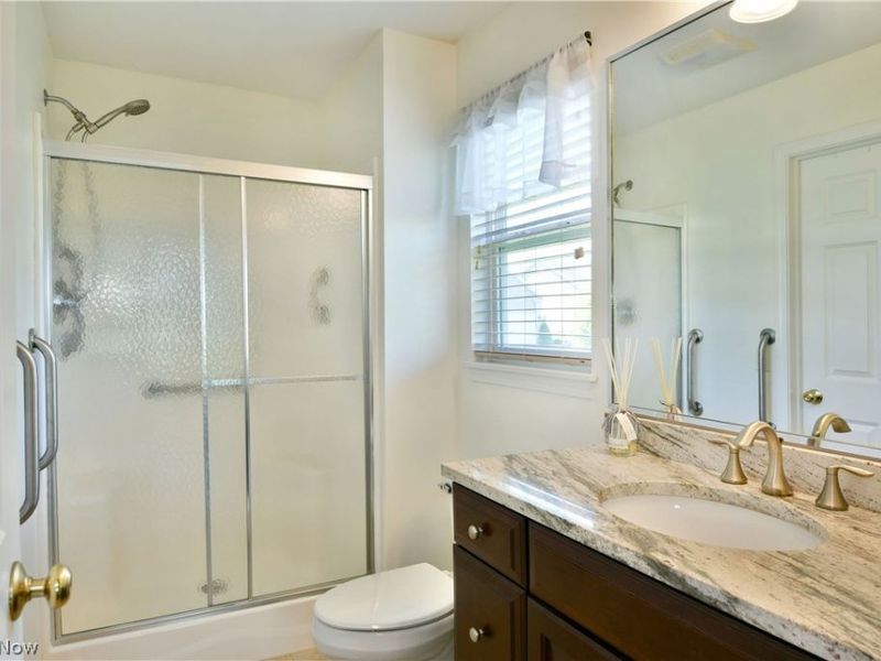 11 Danbury Court NW, Warren, OH 44481 Photo 38