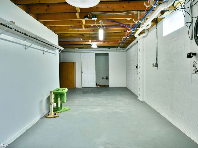 11 Danbury Court NW, Warren, OH 44481 Photo 48