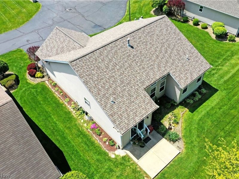 11 Danbury Court NW, Warren, OH 44481 Photo 9