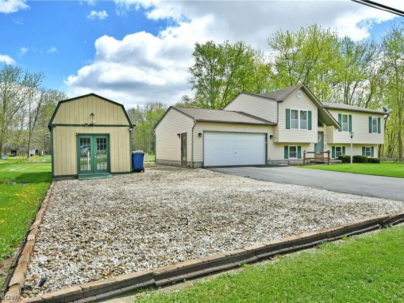 4314 N Park Avenue, Cortland, OH 44410 Photo 4